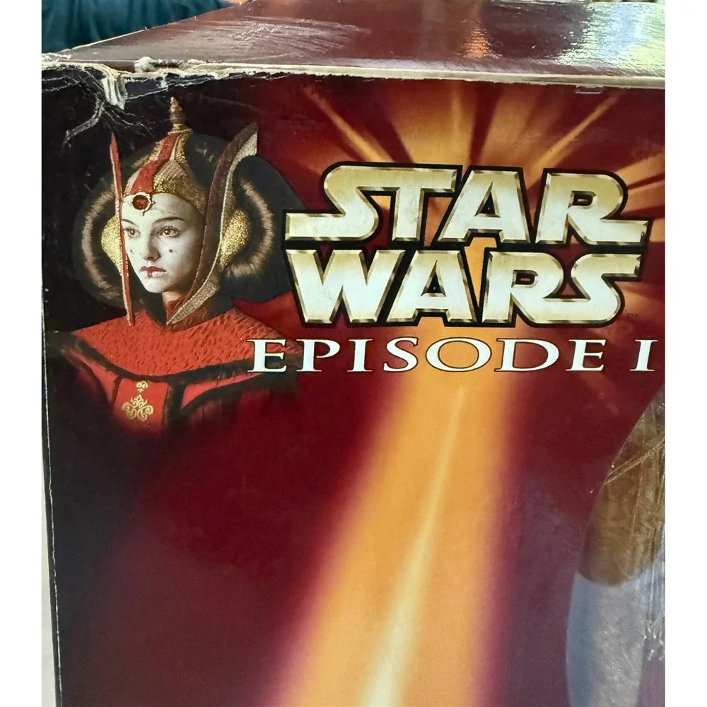 Star Wars Queen Amidala 1999 Portrait Edition Red Senate Gown Doll Episode I New